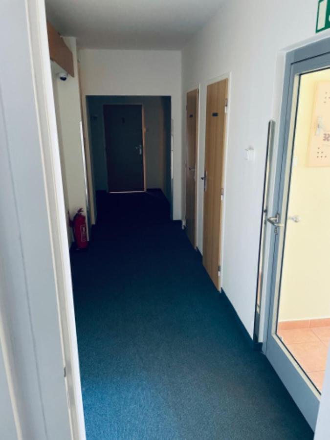 Apartmány Bryksova Praga Esterno foto