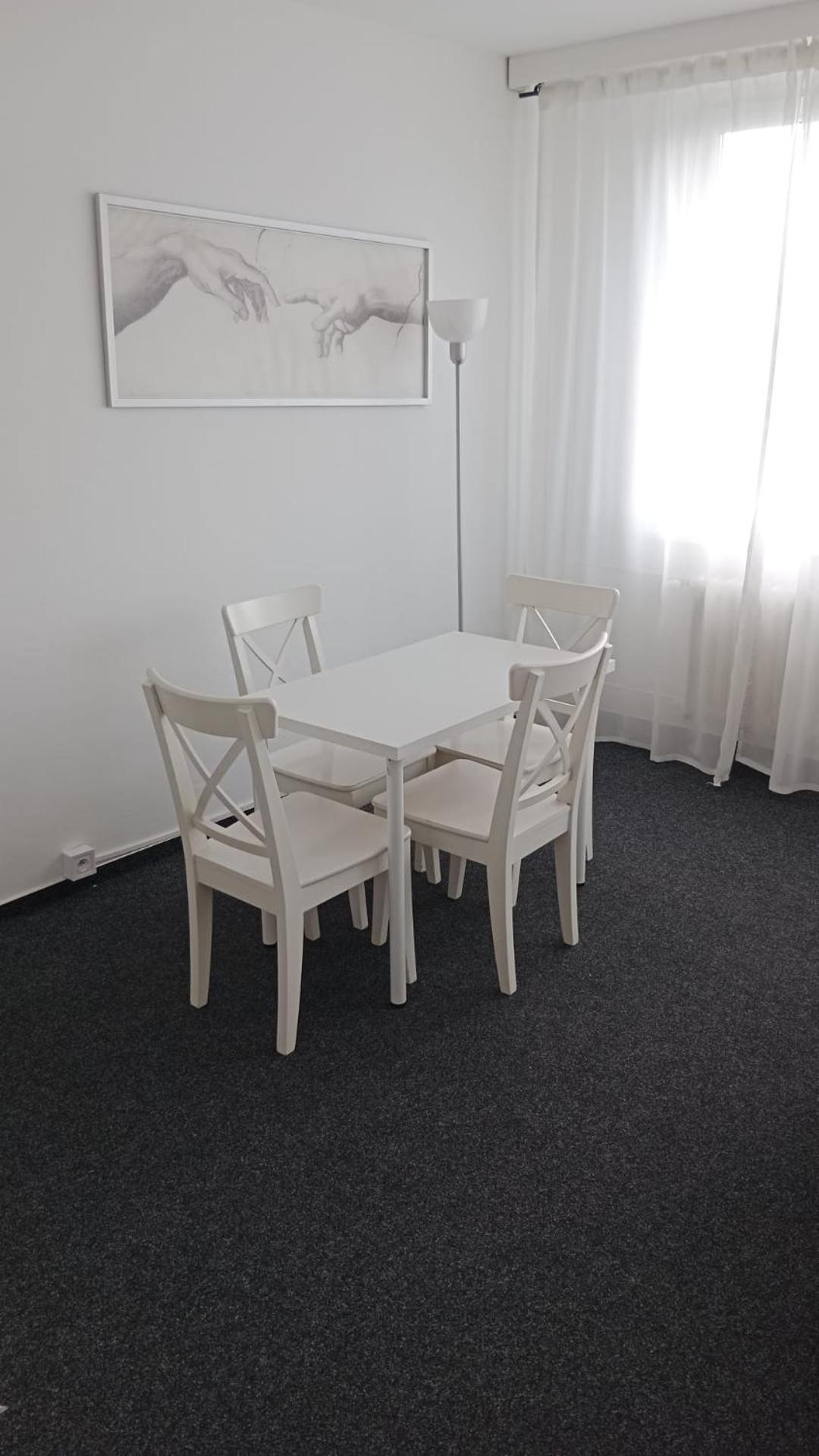 Apartmány Bryksova Praga Esterno foto